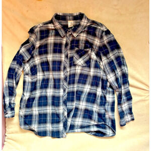 Terra & Sky Flannel Shirt Women 1X/16-18W Navy Blue Plaid Button Top Long Sleeve